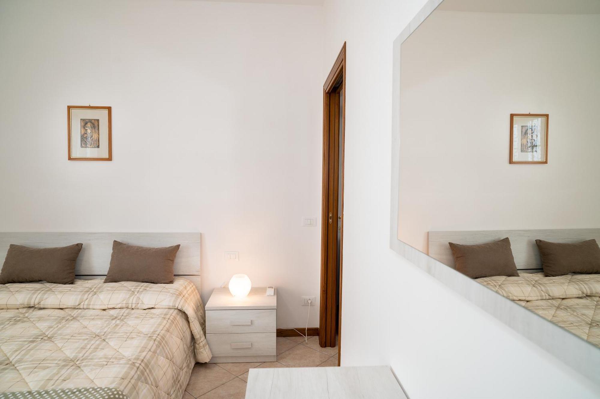 Casa Vacanze Dalla Ci Capezzano Pianore Exteriör bild